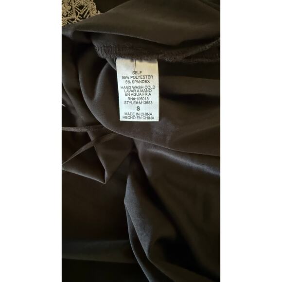 Embroidered Velvet Kimono - Picture 5 of 6